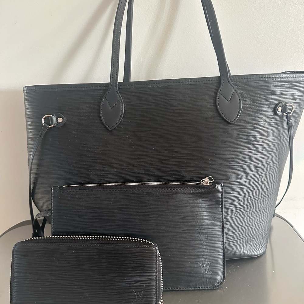Louis Vuitton Epi Leather Neverfull tote
